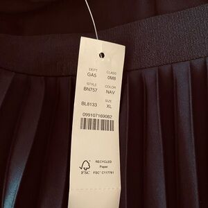 Navy Pleated Skirt - Size XL